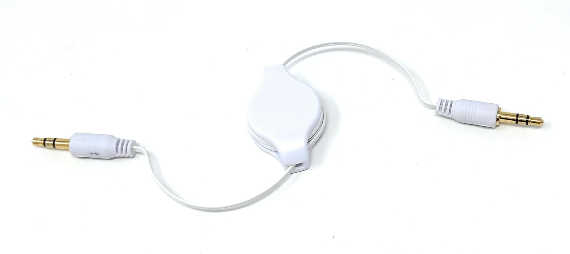 DRUT 3.5mm Retractable AUX Cable – 0.8m Male to Male Stereo Jack Lead, Compact Audio Cable for Car, Headphones, Speakers, Phones – White