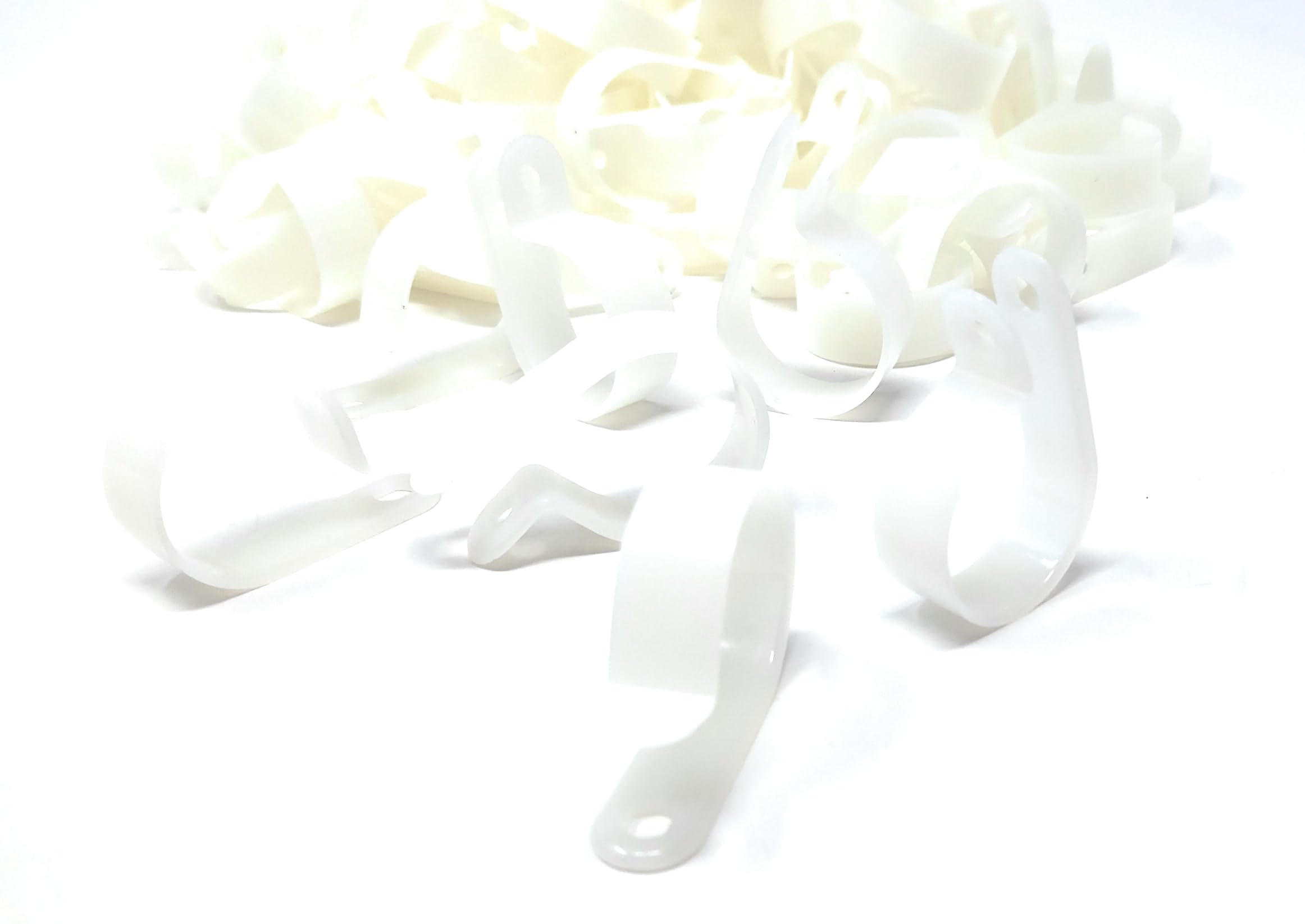 100pcs. P-Clips Plastic Nylon for Hose, Pipe, Cable, Wire, Tubing Wall Clamp Mount