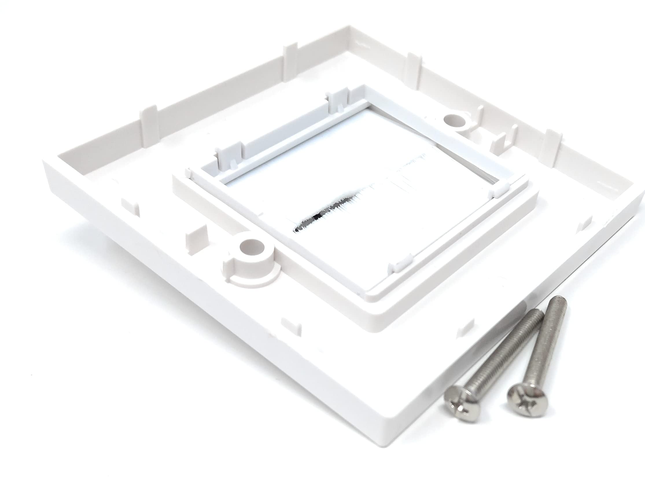 White Brush Plate Faceplate Wall Mounted Installation Tidy Cable Pass Through Insert for Wires and Cable Access