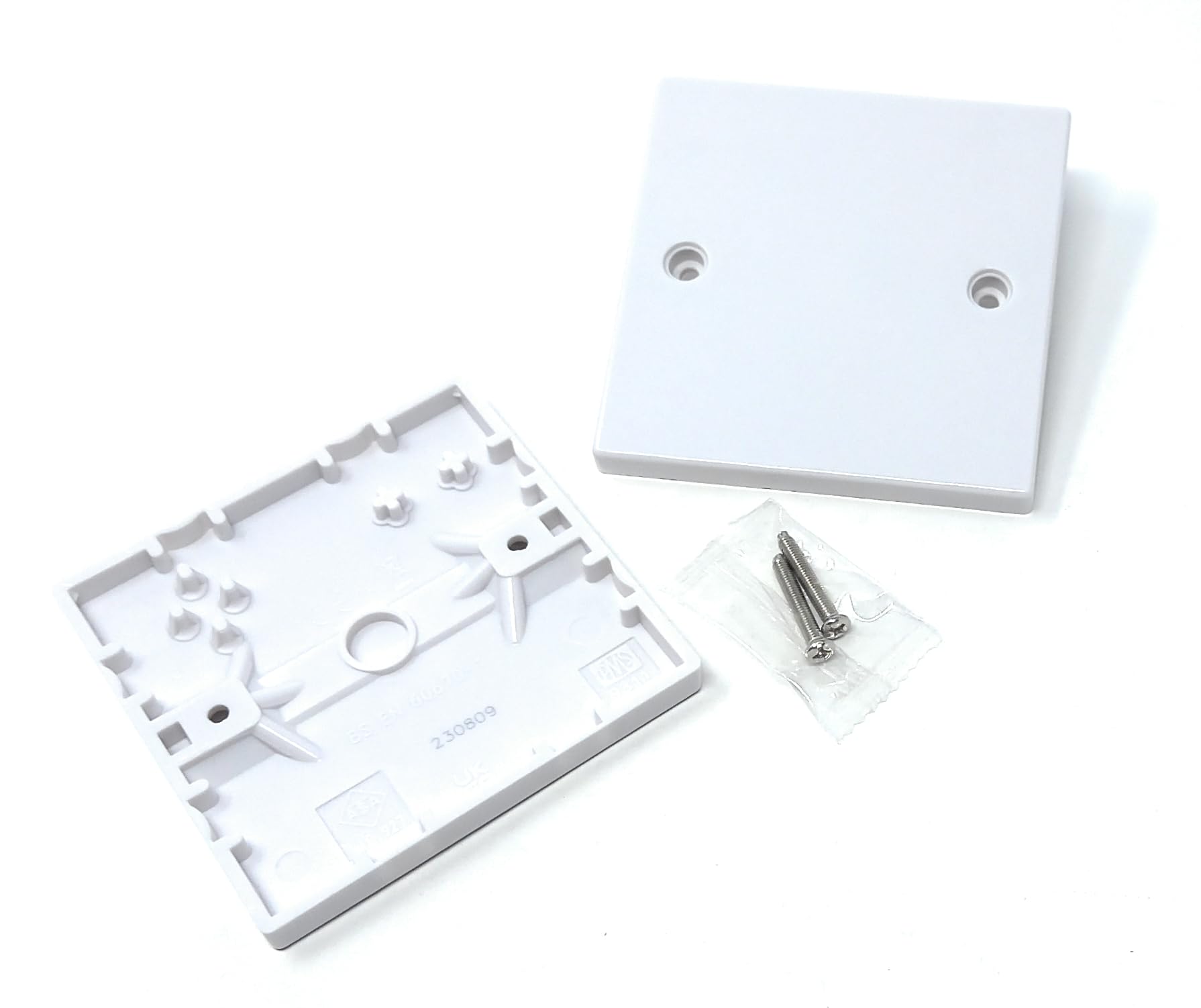 Single Blanking Plate Cover for Electrical Sockets Back Box White Finish, With Screws (86mm x 86mm)